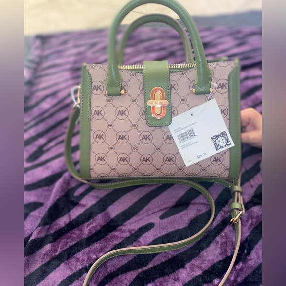 A beautiful brown green bag brand new make me an offer - Picture 1 of 1